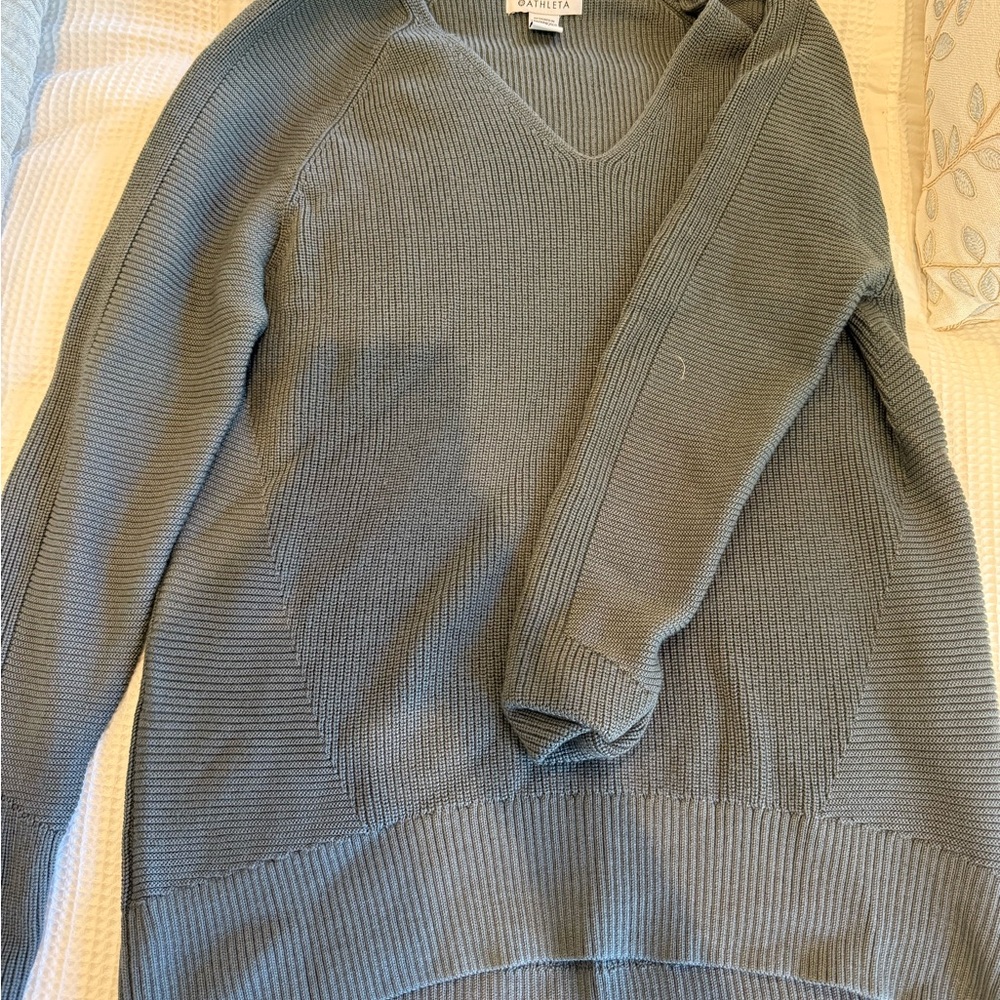 Athleta V-Neck Ribbed Sweater, size XS